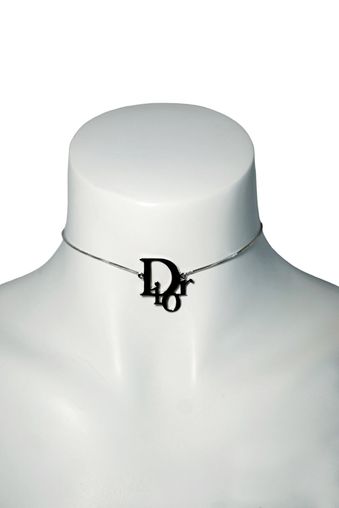 DIOR NECKLACE